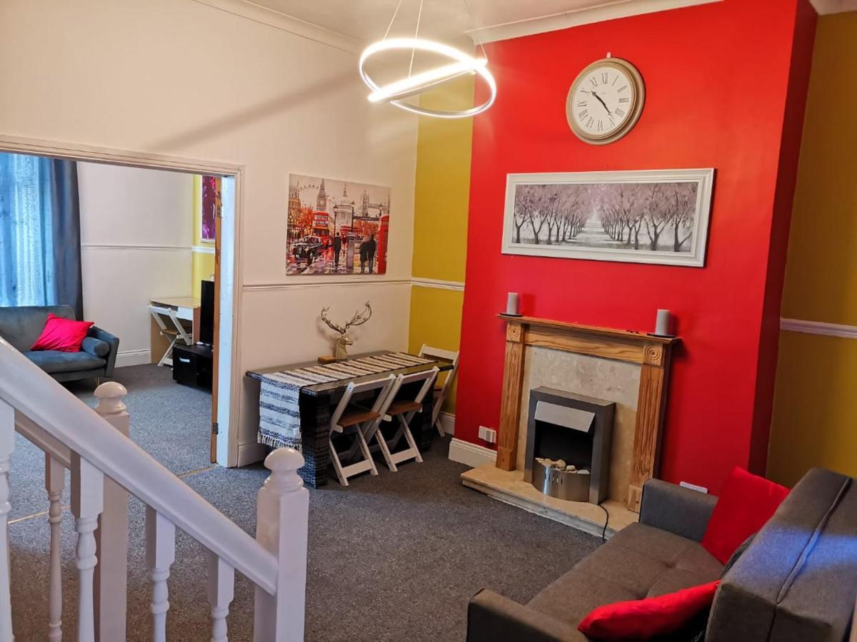 The Superhost - 4 Bedroom House Sunderland  Exterior photo